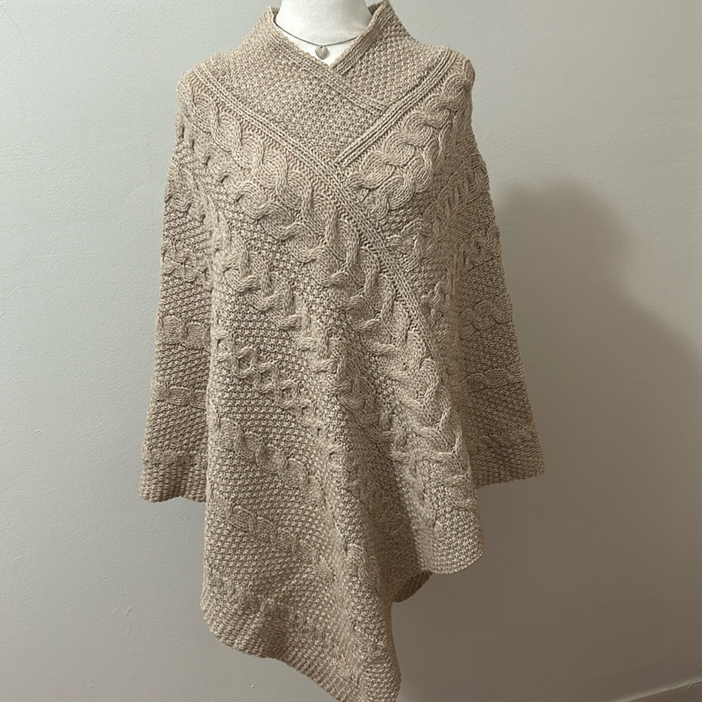Women poncho